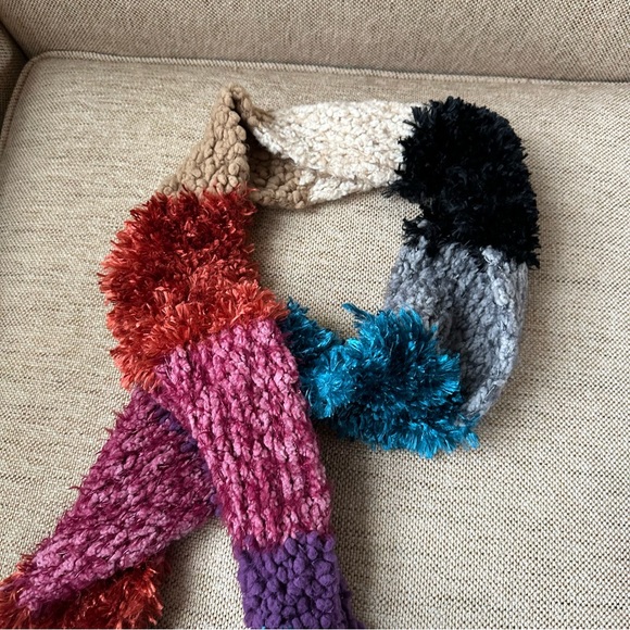Cejon Multi Colored Knit Scarf - Picture 4 of 7